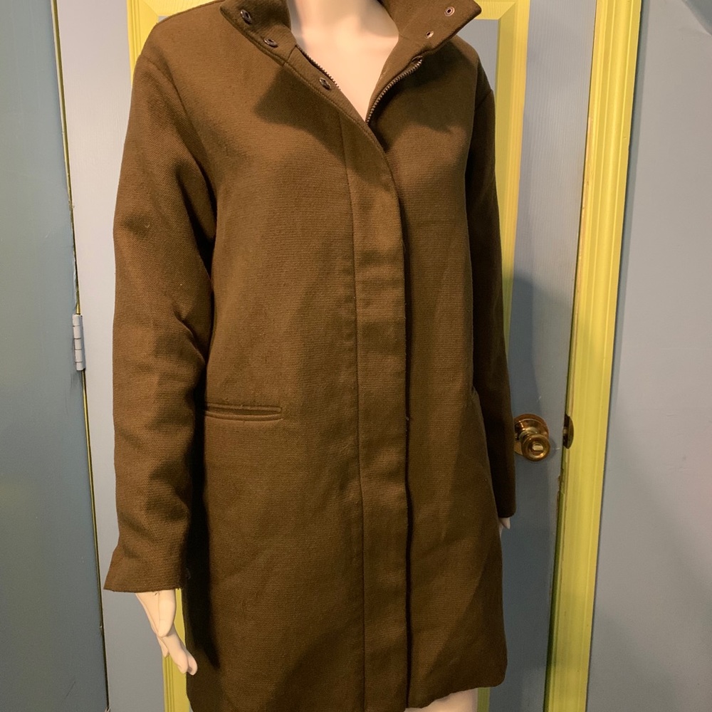 Middle Peacoat